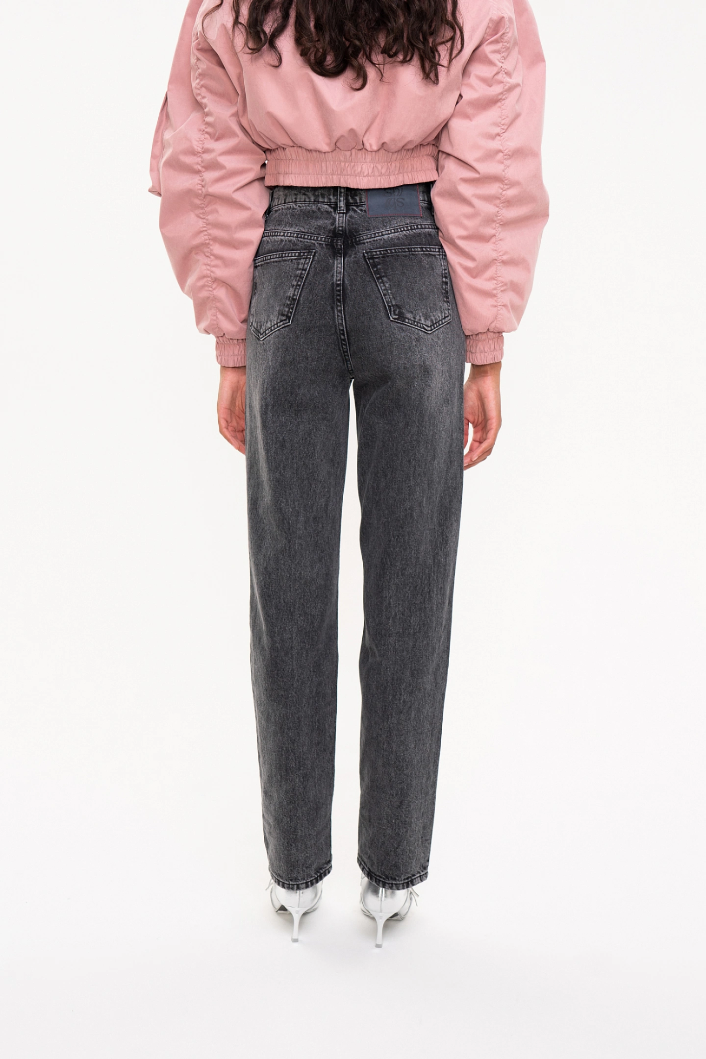 Джинсы прямого кроя