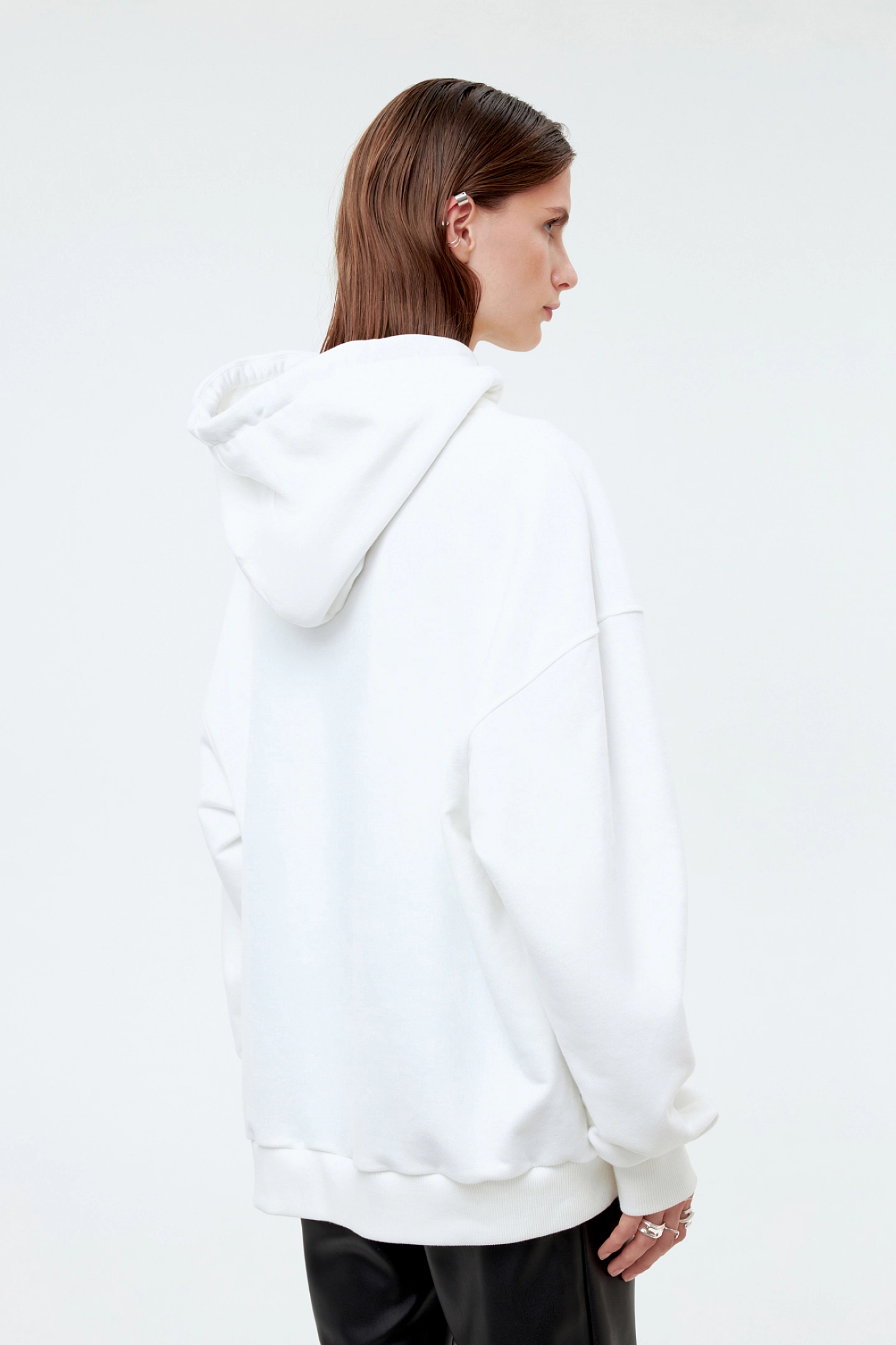 Худи объемный и брюки широкие из трикотажа