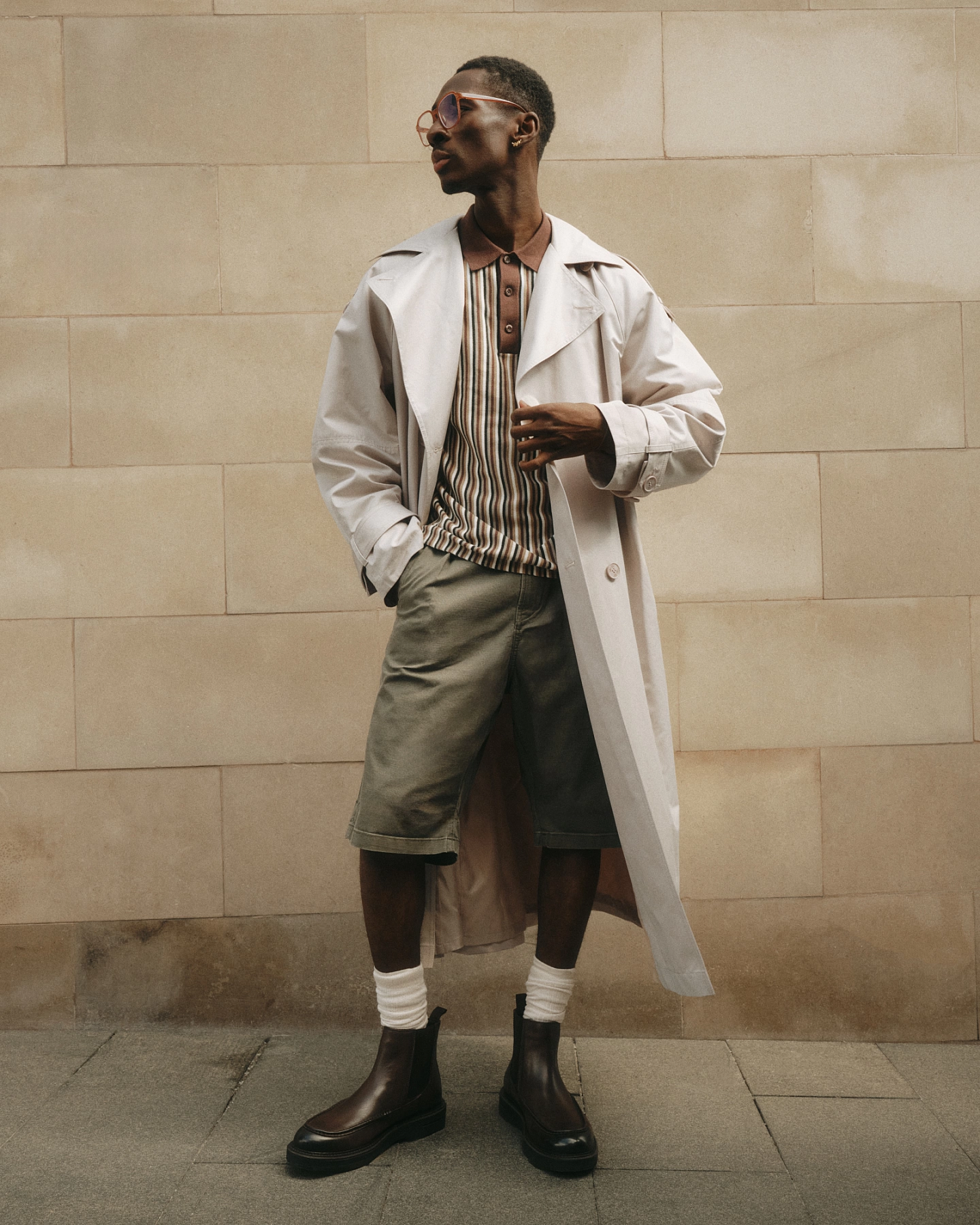 Тренч оверсайз с широким рукавом