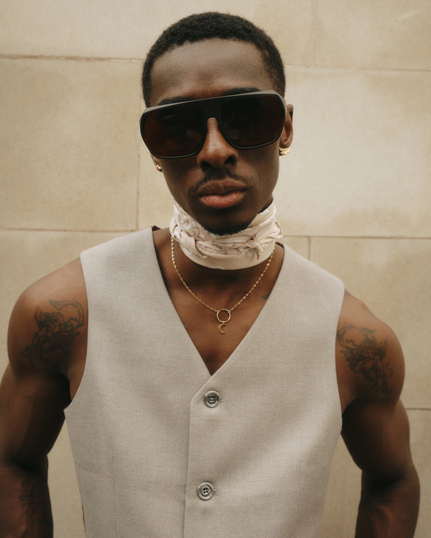 Жилет и брюки классические