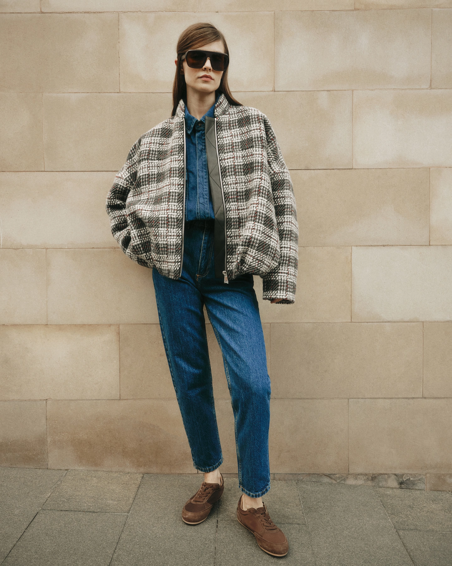 Voluminous bomber made of coat fabric