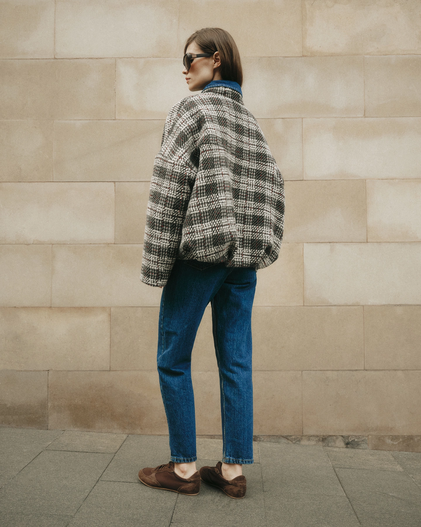 Voluminous bomber made of coat fabric