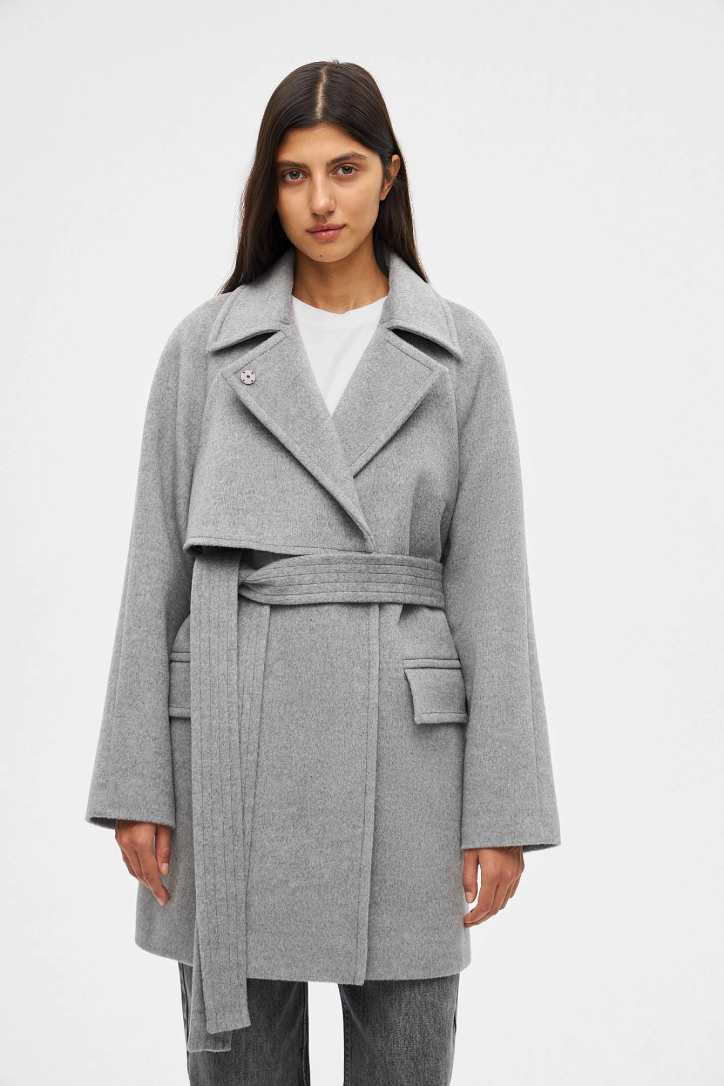 Полупальто с отлетной кокеткой