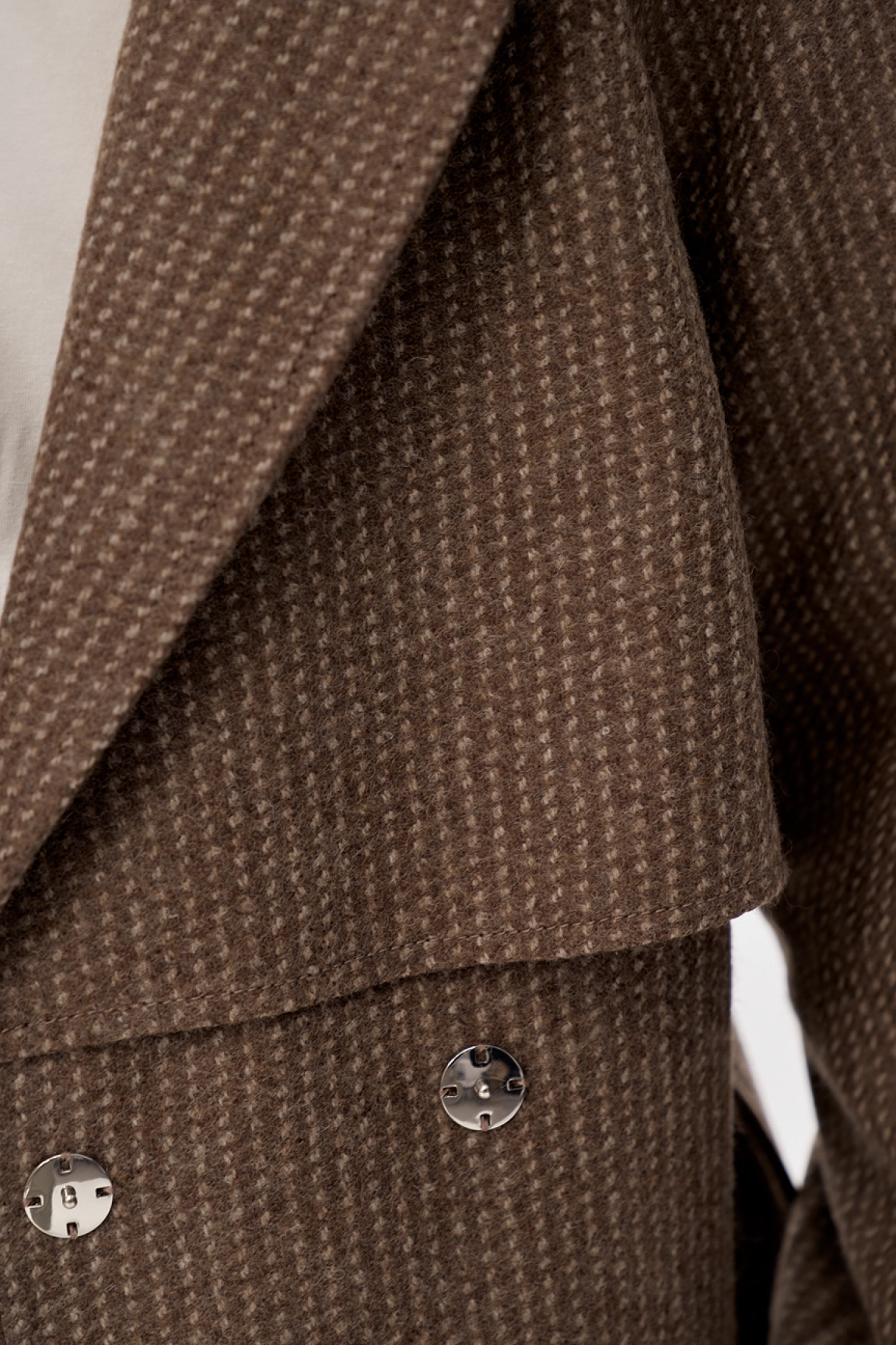 Raglan coat with yokes