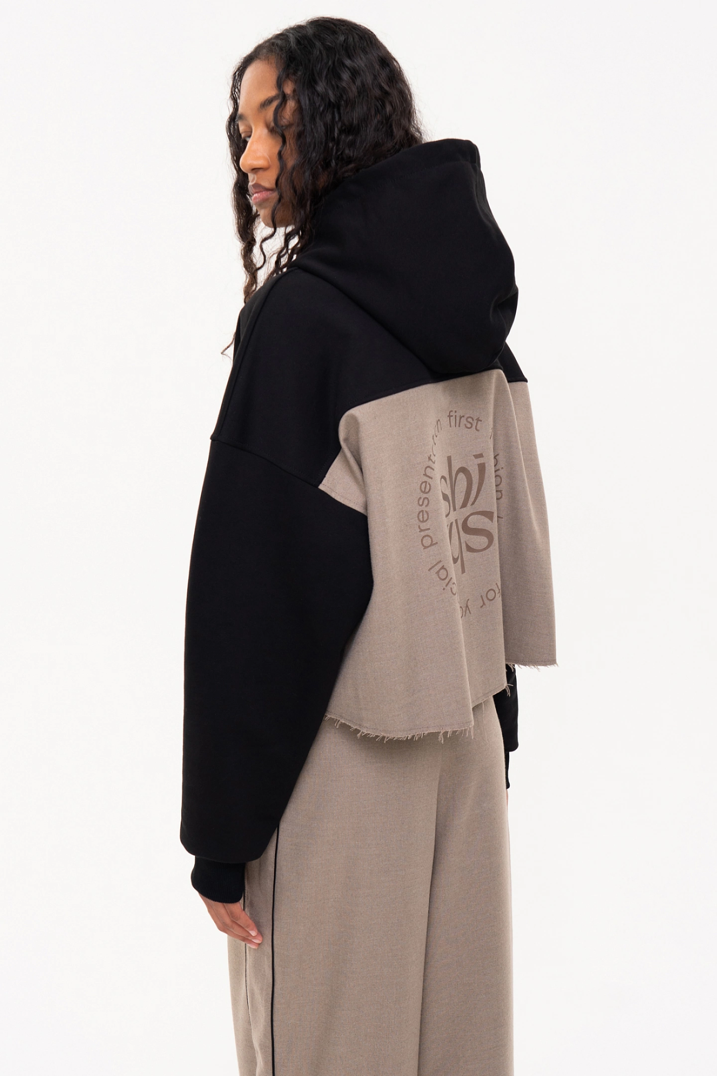 Худи с отделкой из фланели